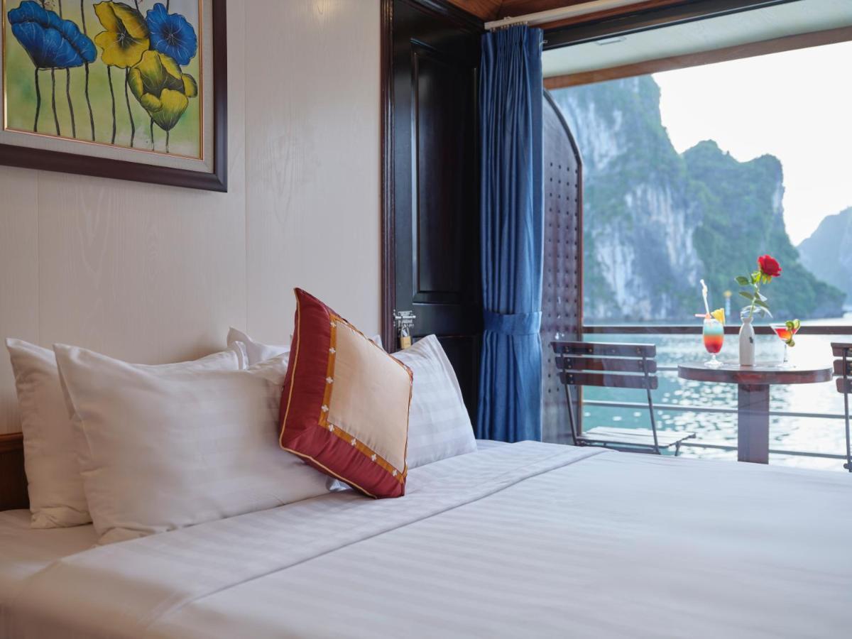 Hotel Lavender Elegance Cruises Hạ Long Exterior foto