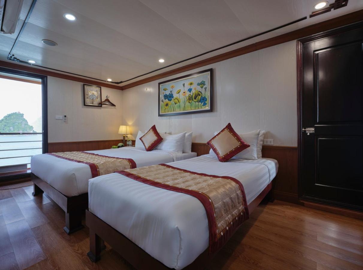 Hotel Lavender Elegance Cruises Hạ Long Exterior foto